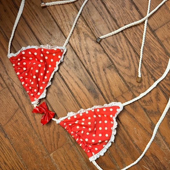 Beach Bunny Polka Dot Bikini Top with Bow as is - Picture 4 of 6
